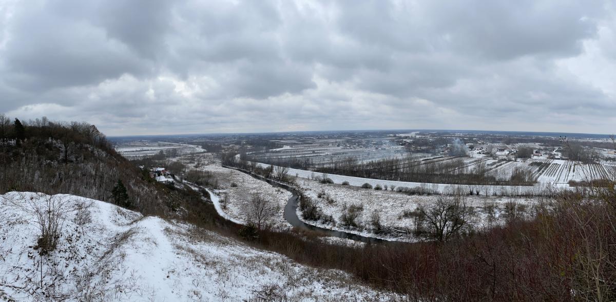 Miniaturka Skarpa Dobrska - rozległe widoki w zimowej odsłonie
